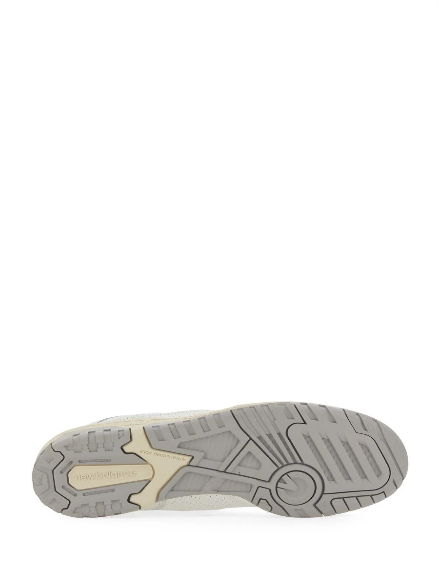 SNEAKER 550.webp