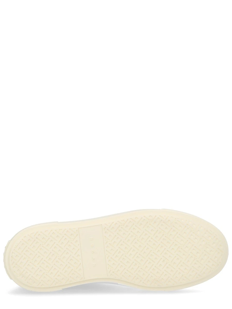 "CROSSWIND" SNEAKER.webp