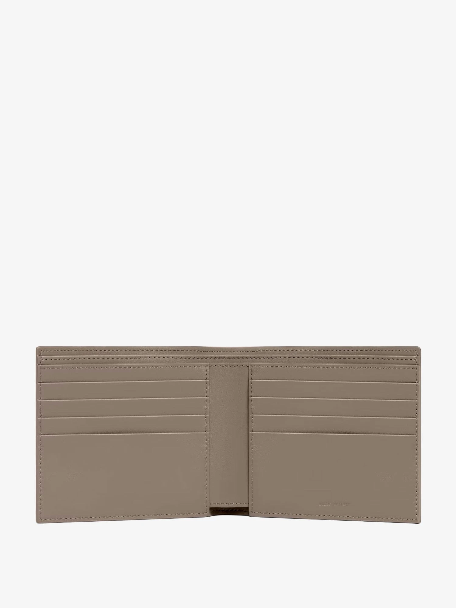 Hammered leather bi-fold wallet.webp