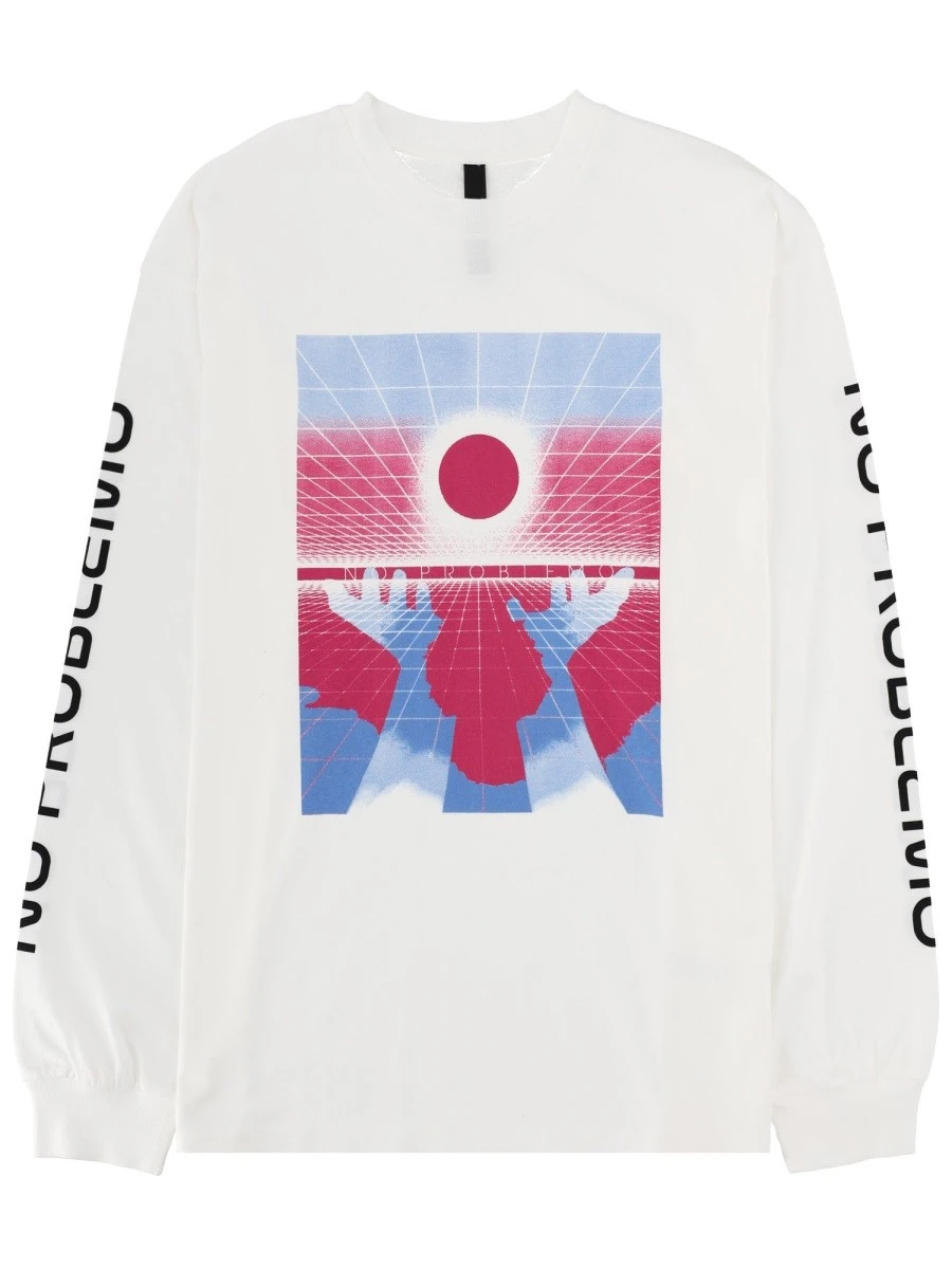 T-SHIRT CON STAMPA E LOGO.webp