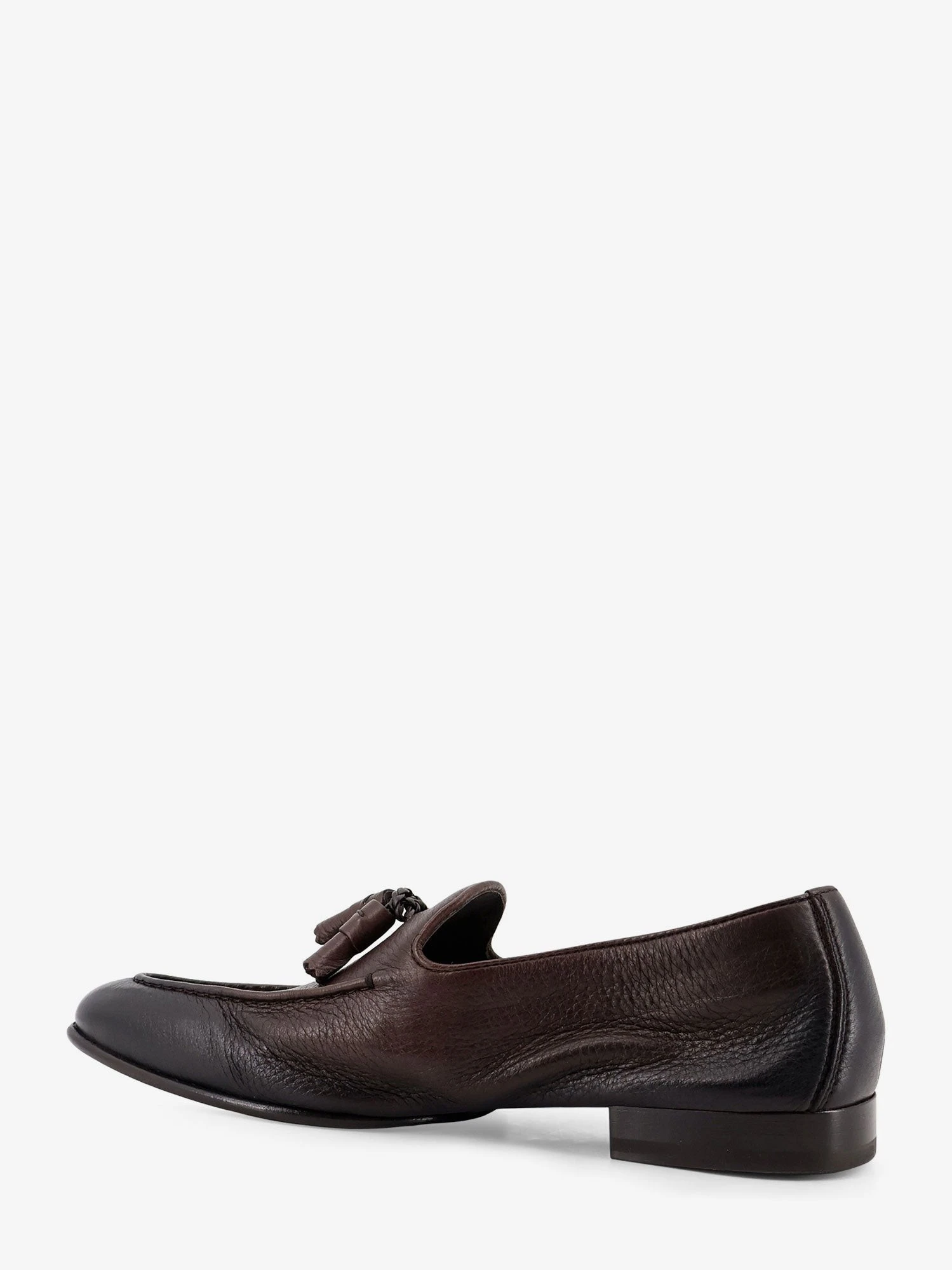 Daino leather loafers.webp