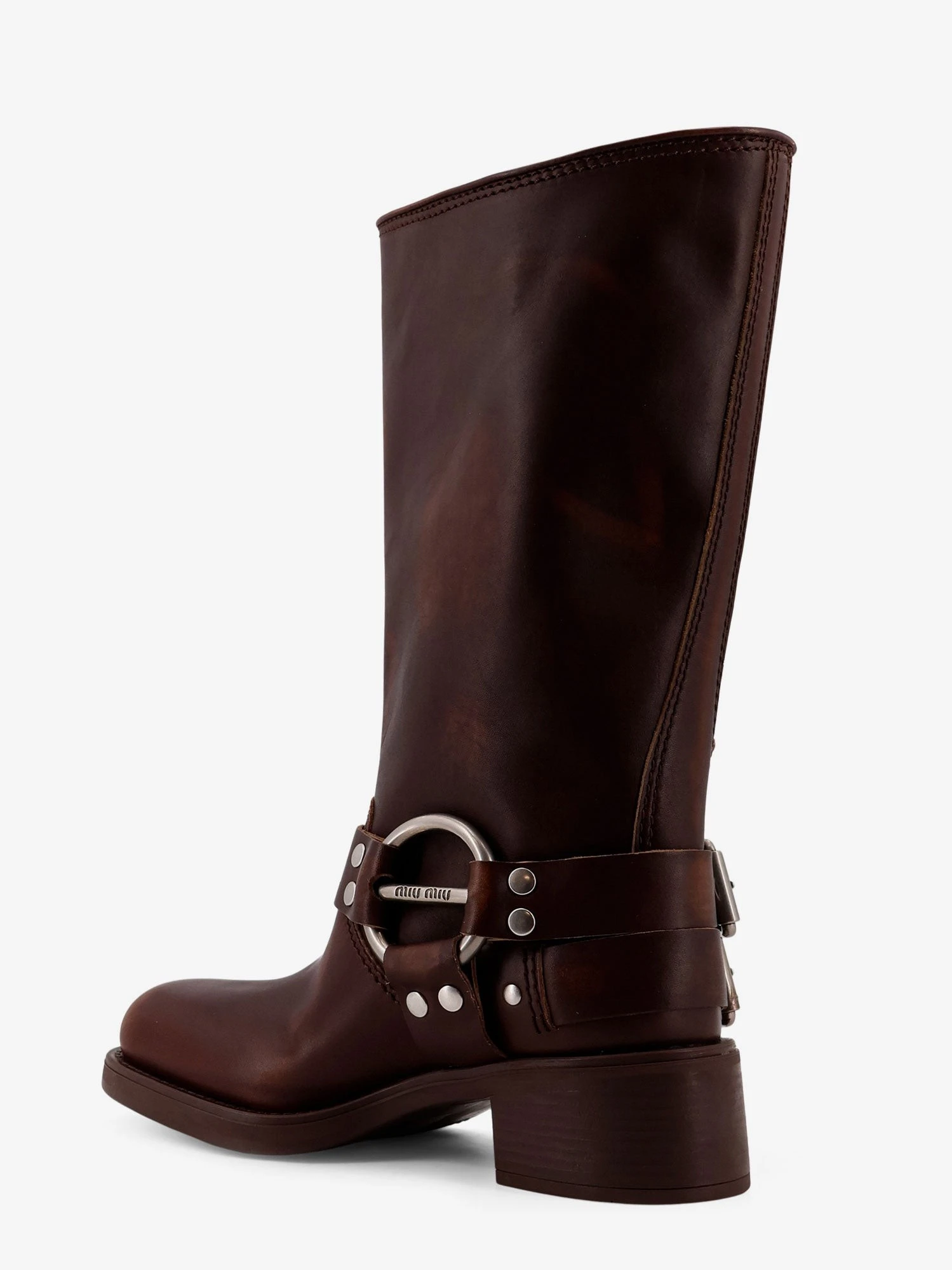Leather boots.webp