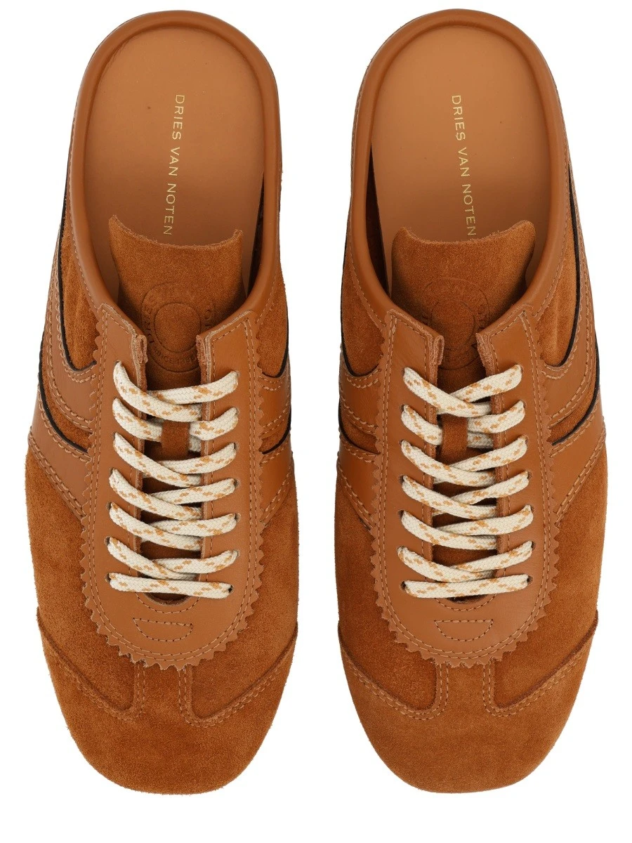 SLIP-ON SNEAKER.webp