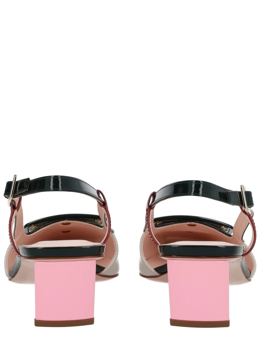 "LACQUERED" SLINGBACK PUMPS