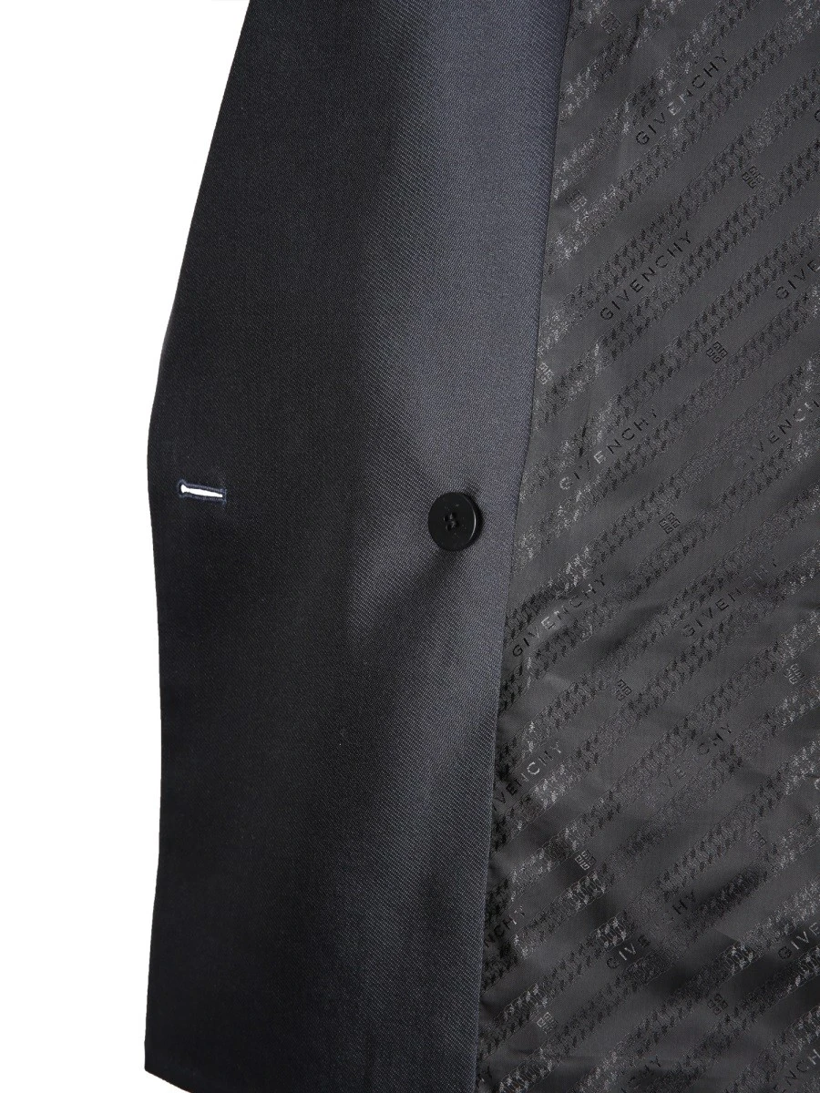 DOUBLE-BREASTED JACKET.webp