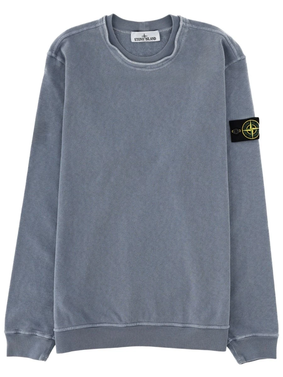 FELPA CON PATCH LOGO.webp