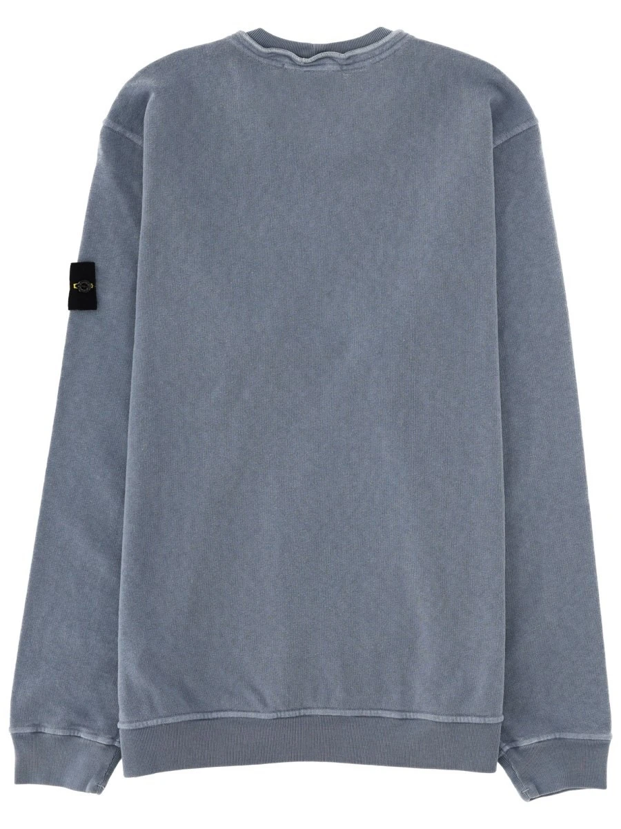 FELPA CON PATCH LOGO.webp