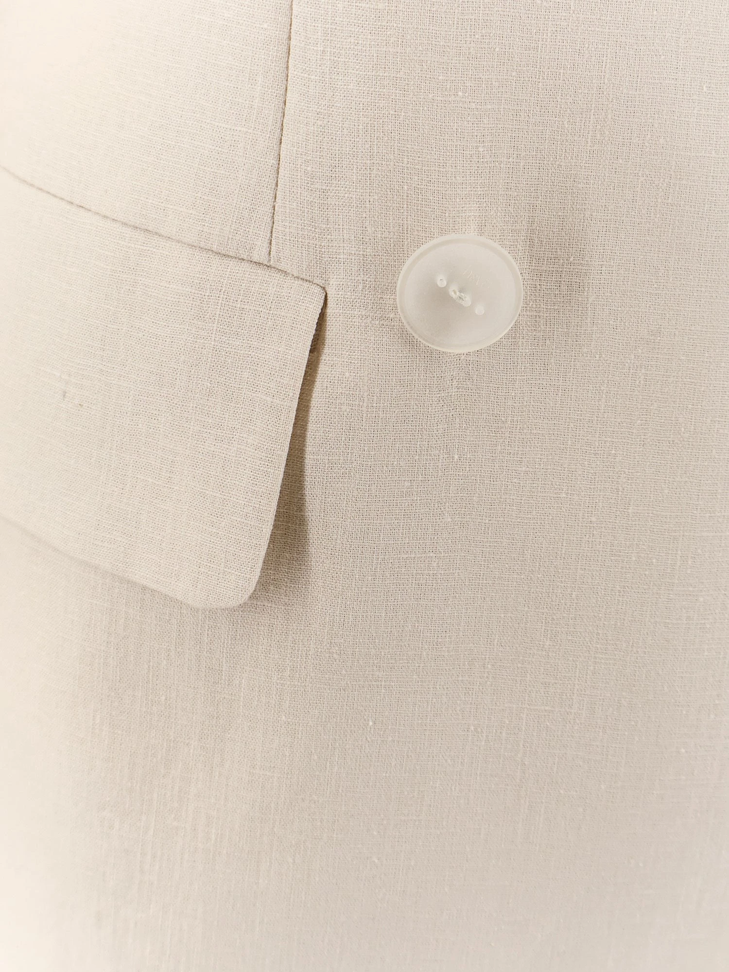 Rocchetta linen and viscose suit.webp