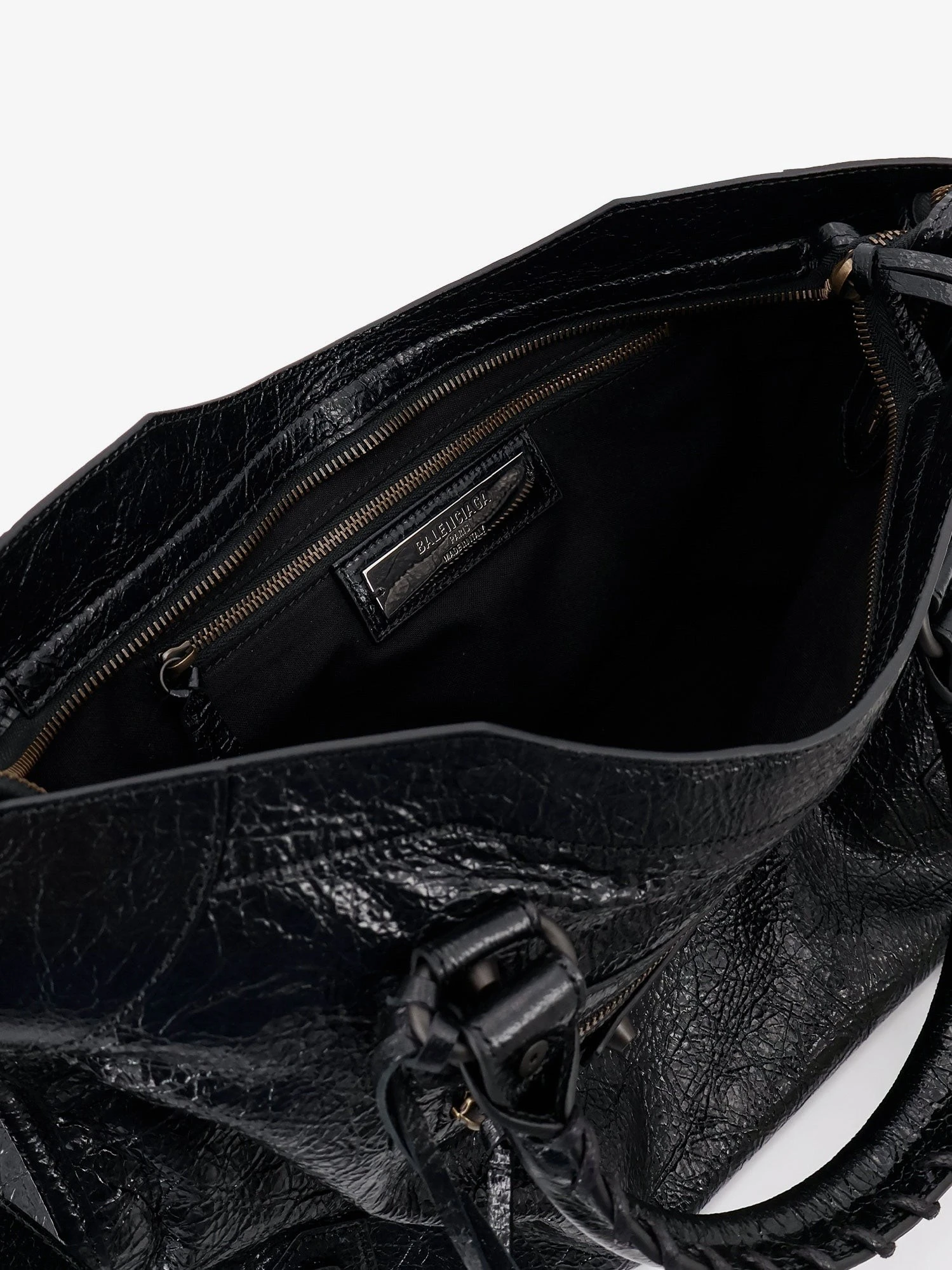 Le City Medium leather handbag.webp