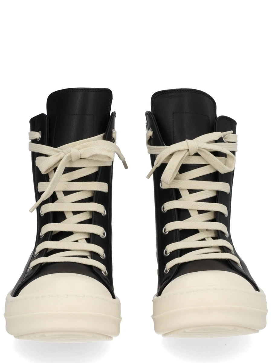 LEATHER SNEAKER.webp