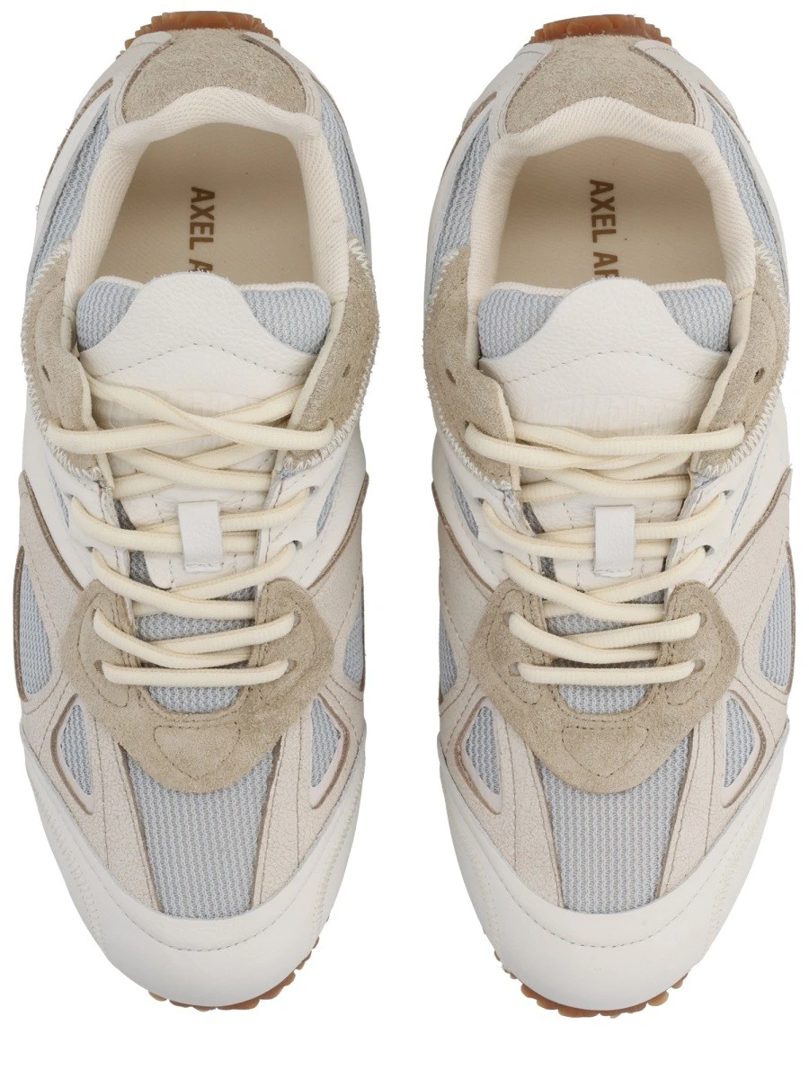 "SLOW RUNNER" SNEAKER.webp