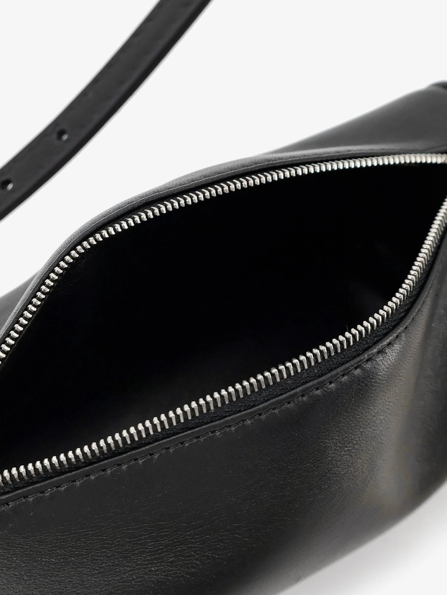 90's leather handbag.webp