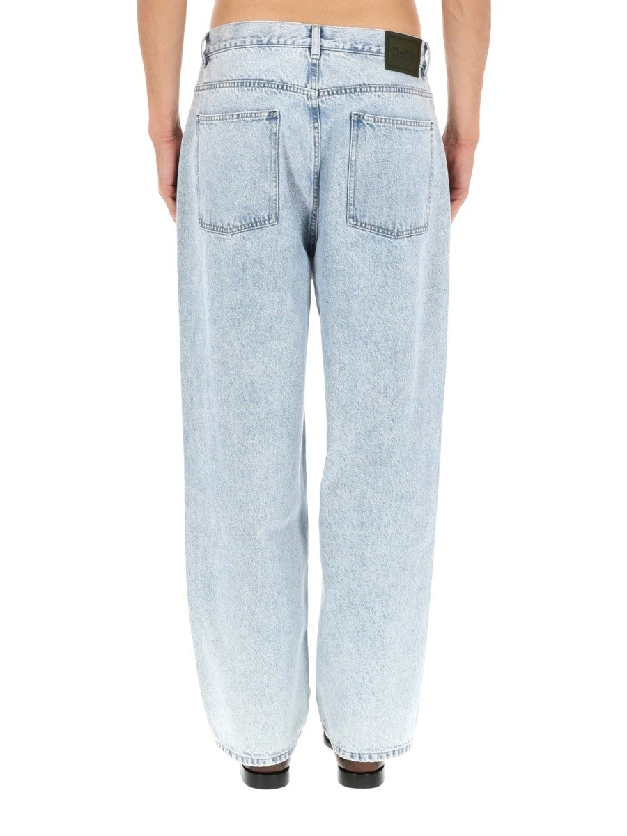 JEANS IN DENIM.webp