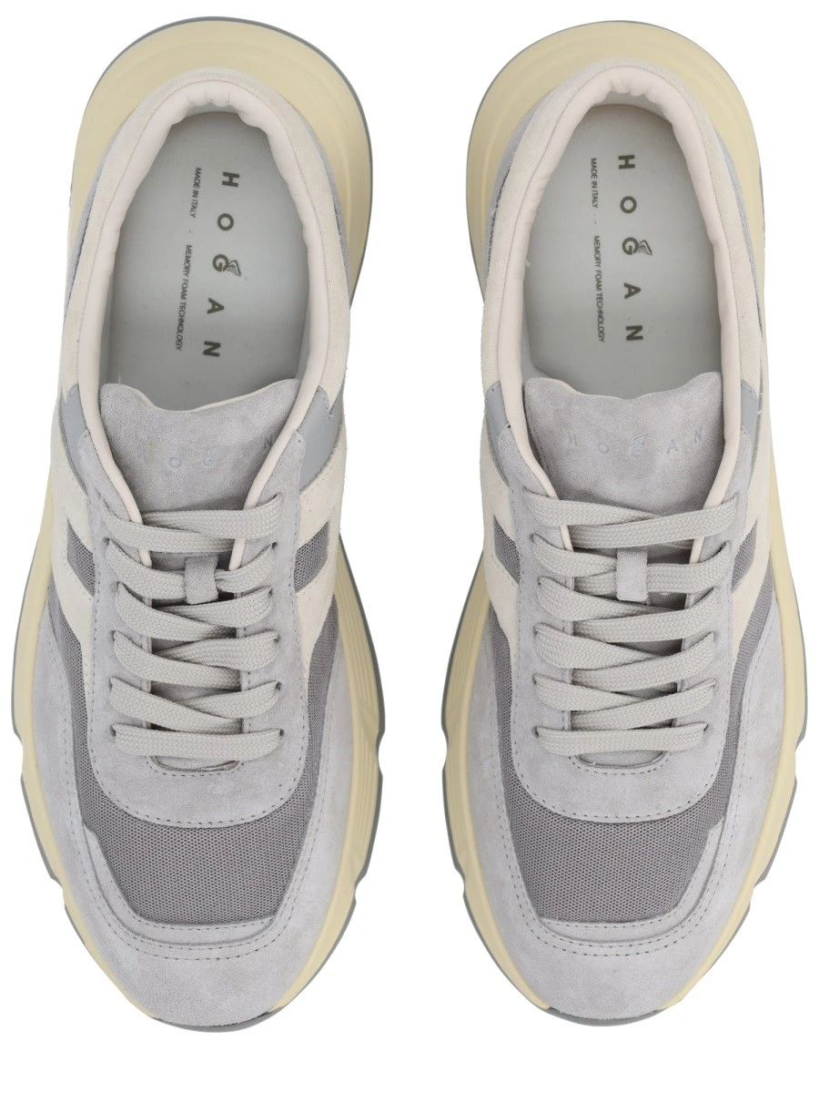 "HYPERLIGHT" SNEAKER.webp