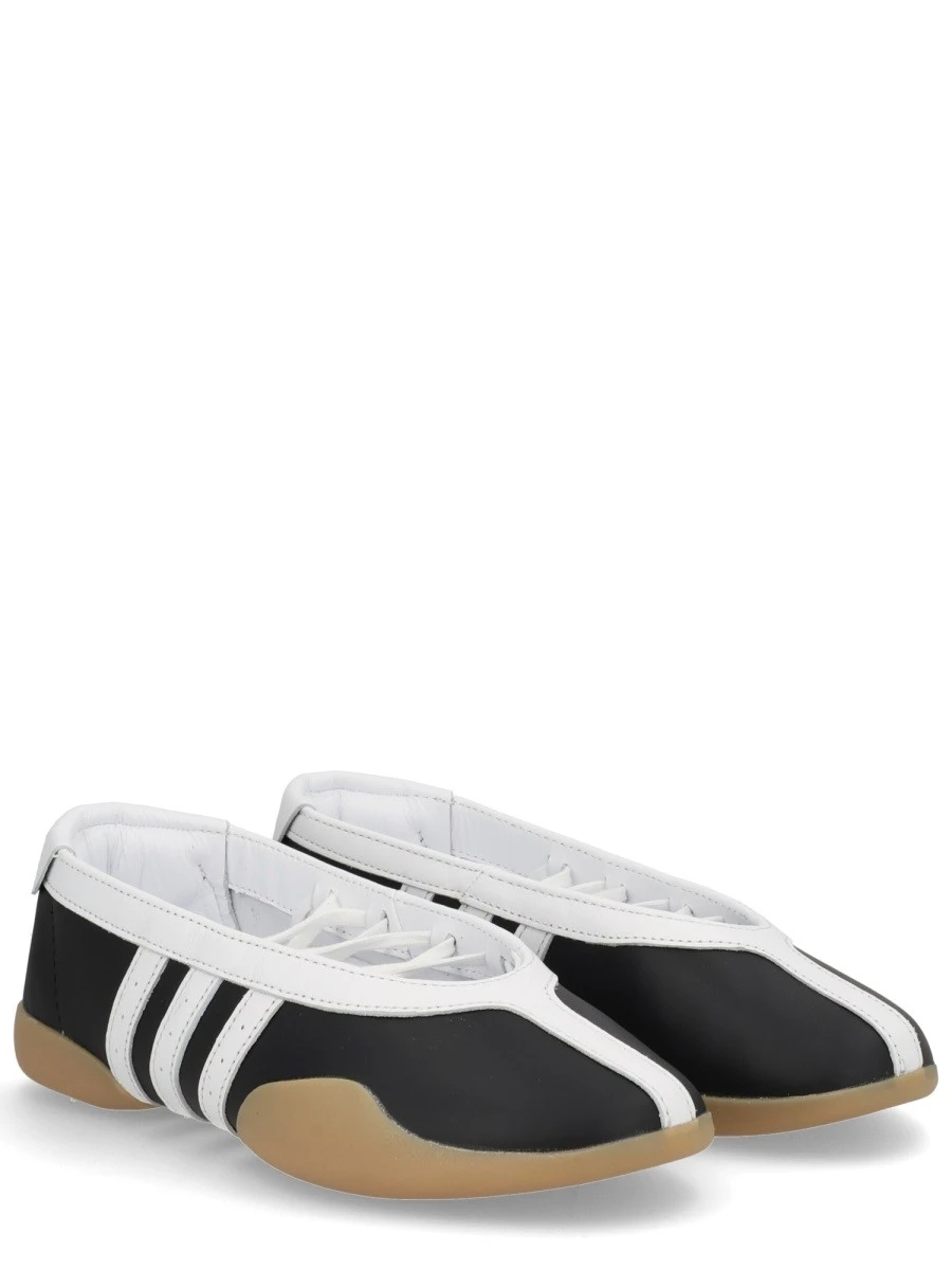 "TAEKWONDO MEI" SNEAKER.webp