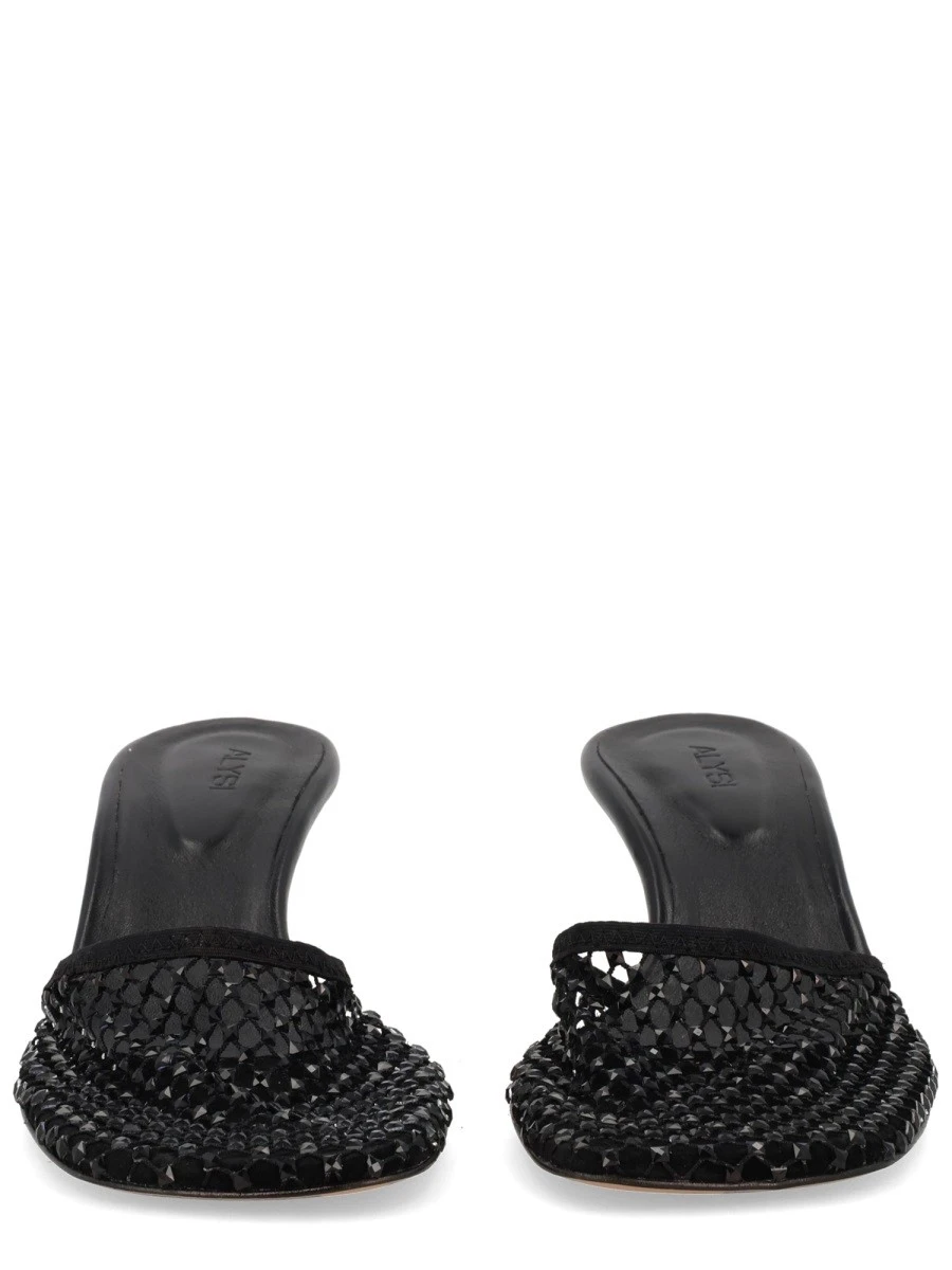 HEELED SHOE.webp