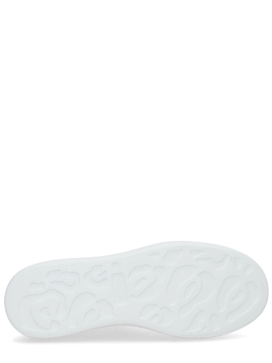 "OVERSIZE" SNEAKER.webp
