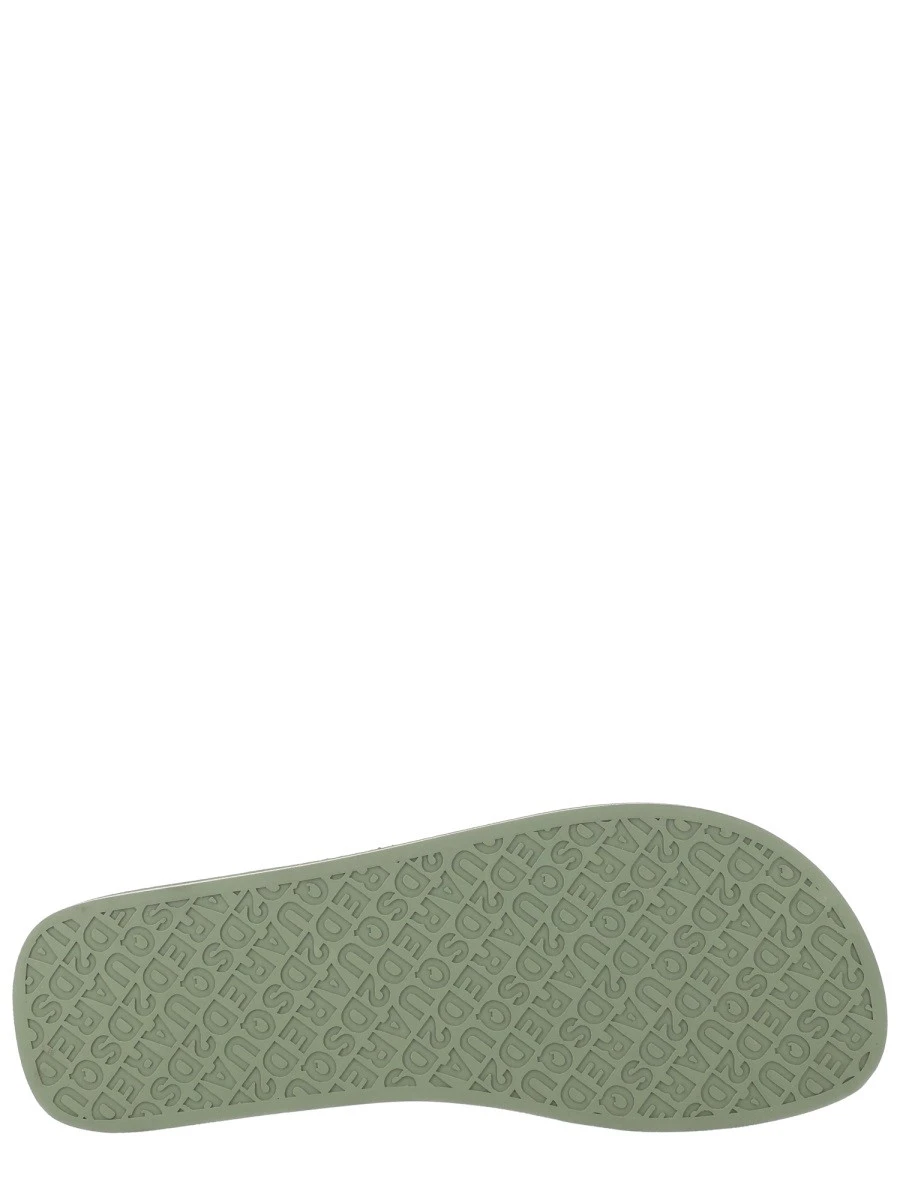 FLIP PLOP SLIPPER WITH LOGO.webp