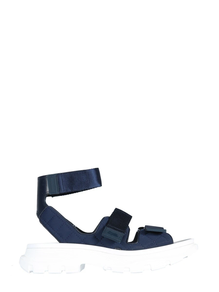 TREAD SANDALS.webp