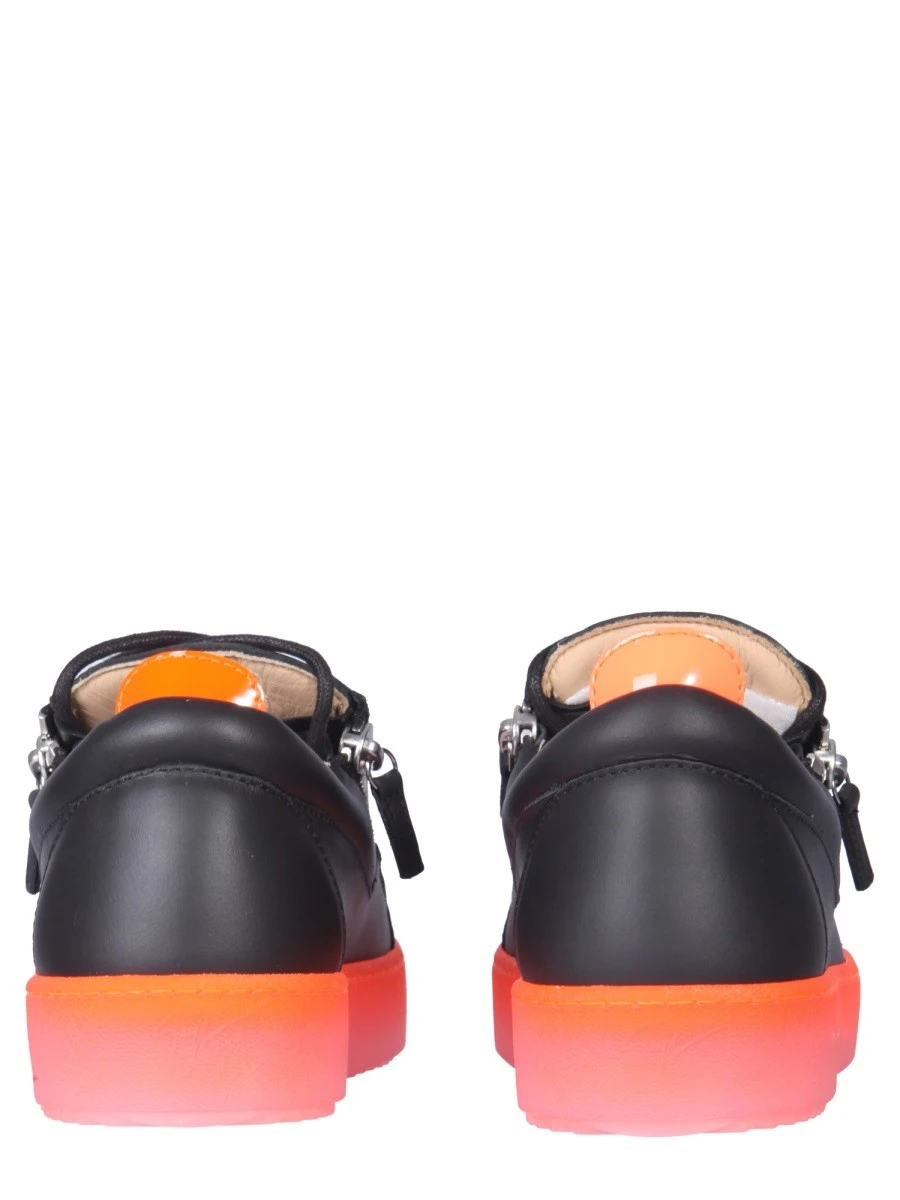 FRANKIE SNEAKERS.webp