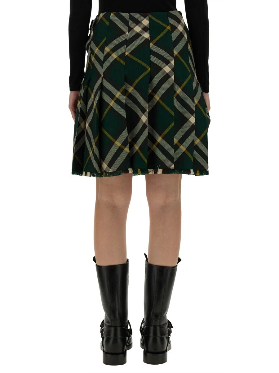 MINI SKIRT.webp