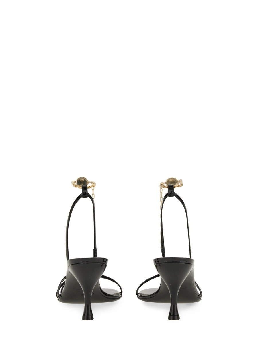SANDAL WITH CHAIN.webp