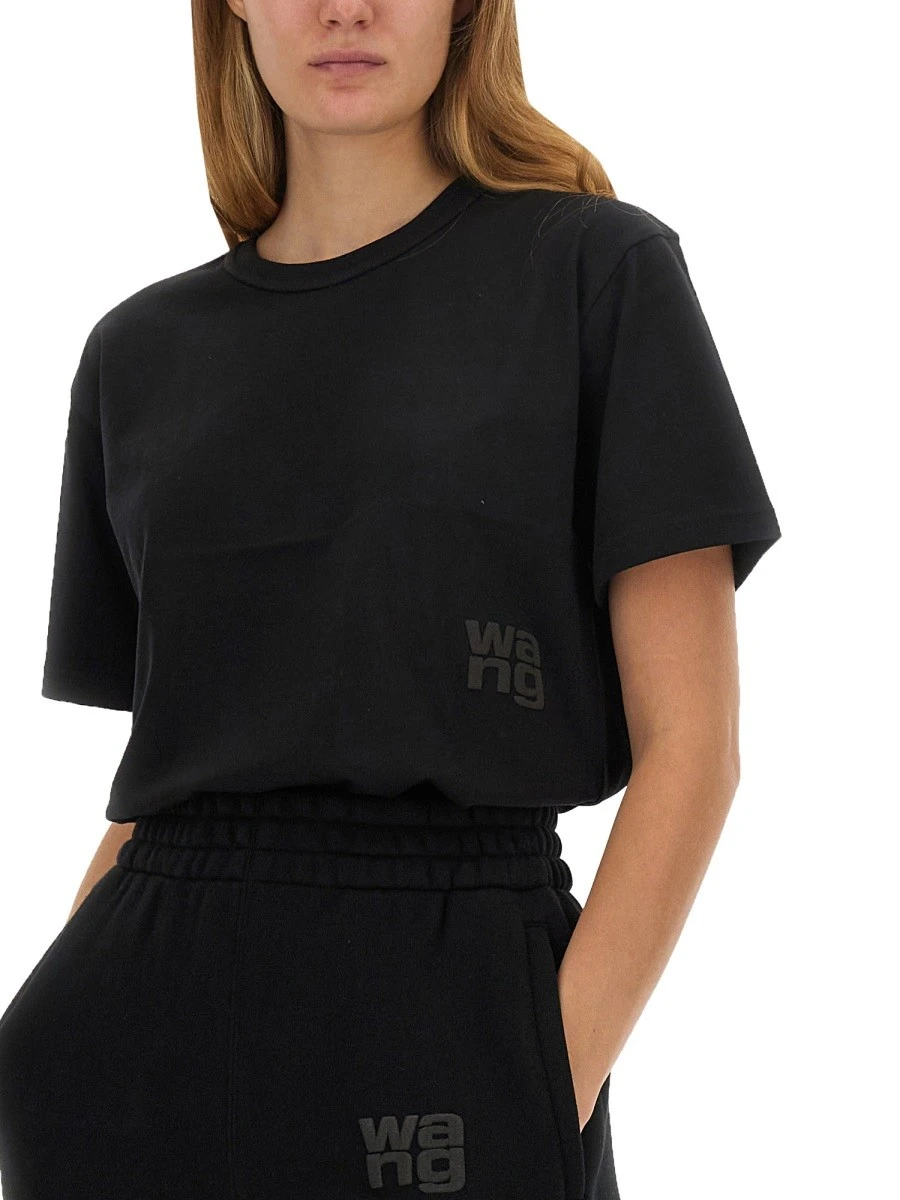 ESSENTIAL T-SHIRT.webp