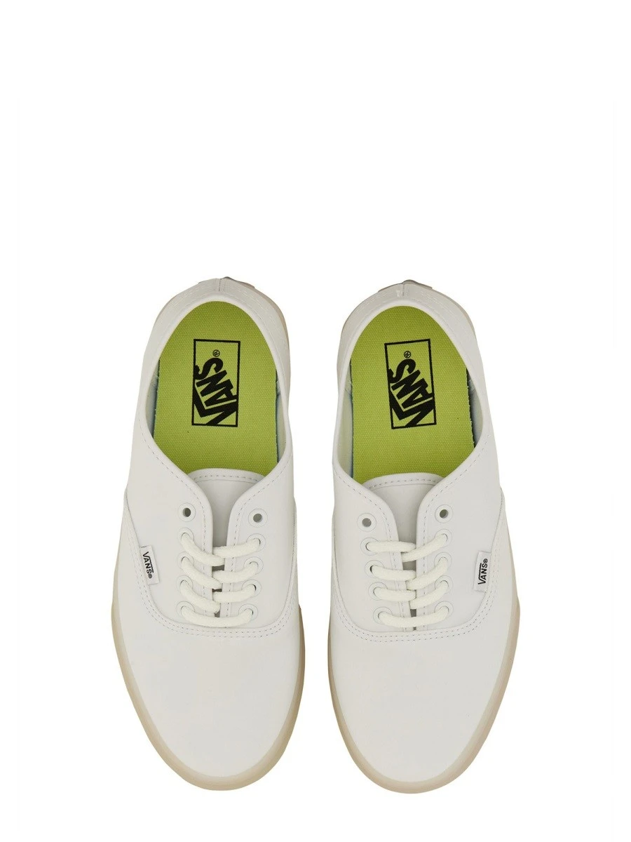 AUTHENTIC SNEAKER.webp