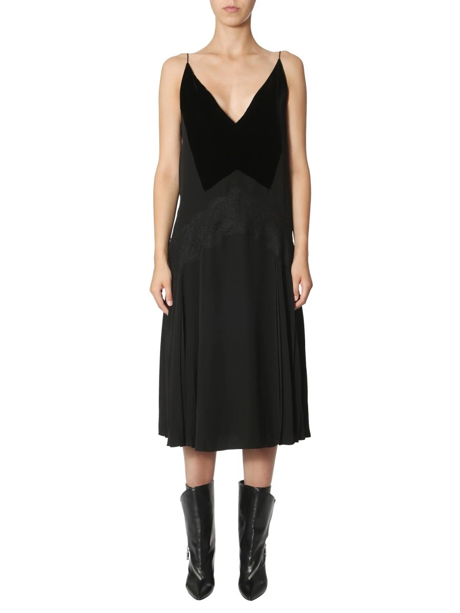SLEEVELESS DRESS.webp