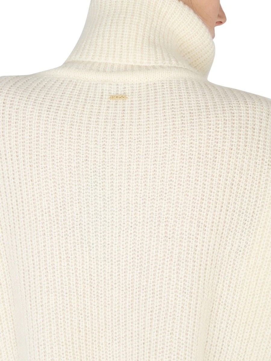 TURTLENECK SHIRT.webp
