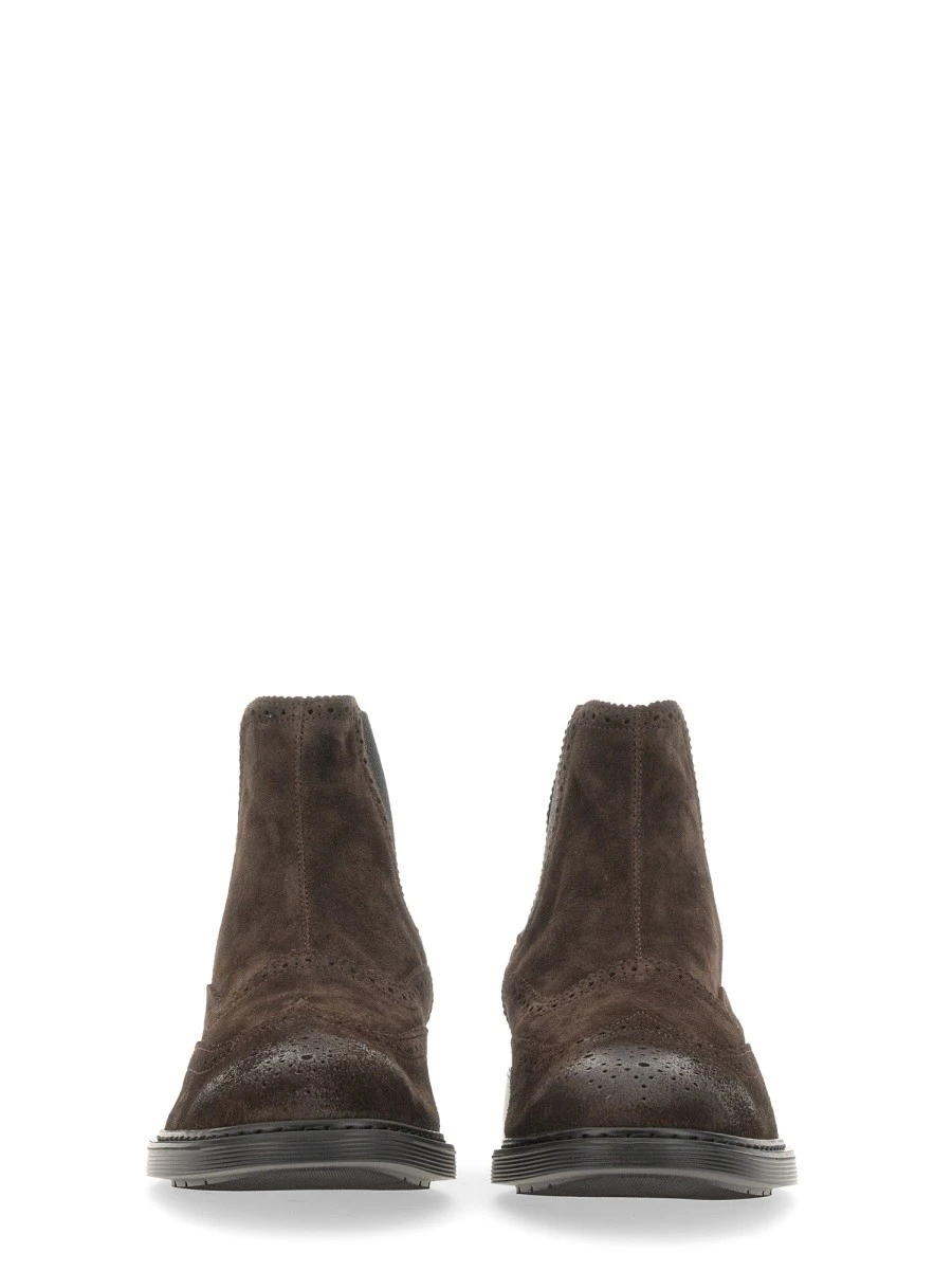 CHELSEA BOOT.webp