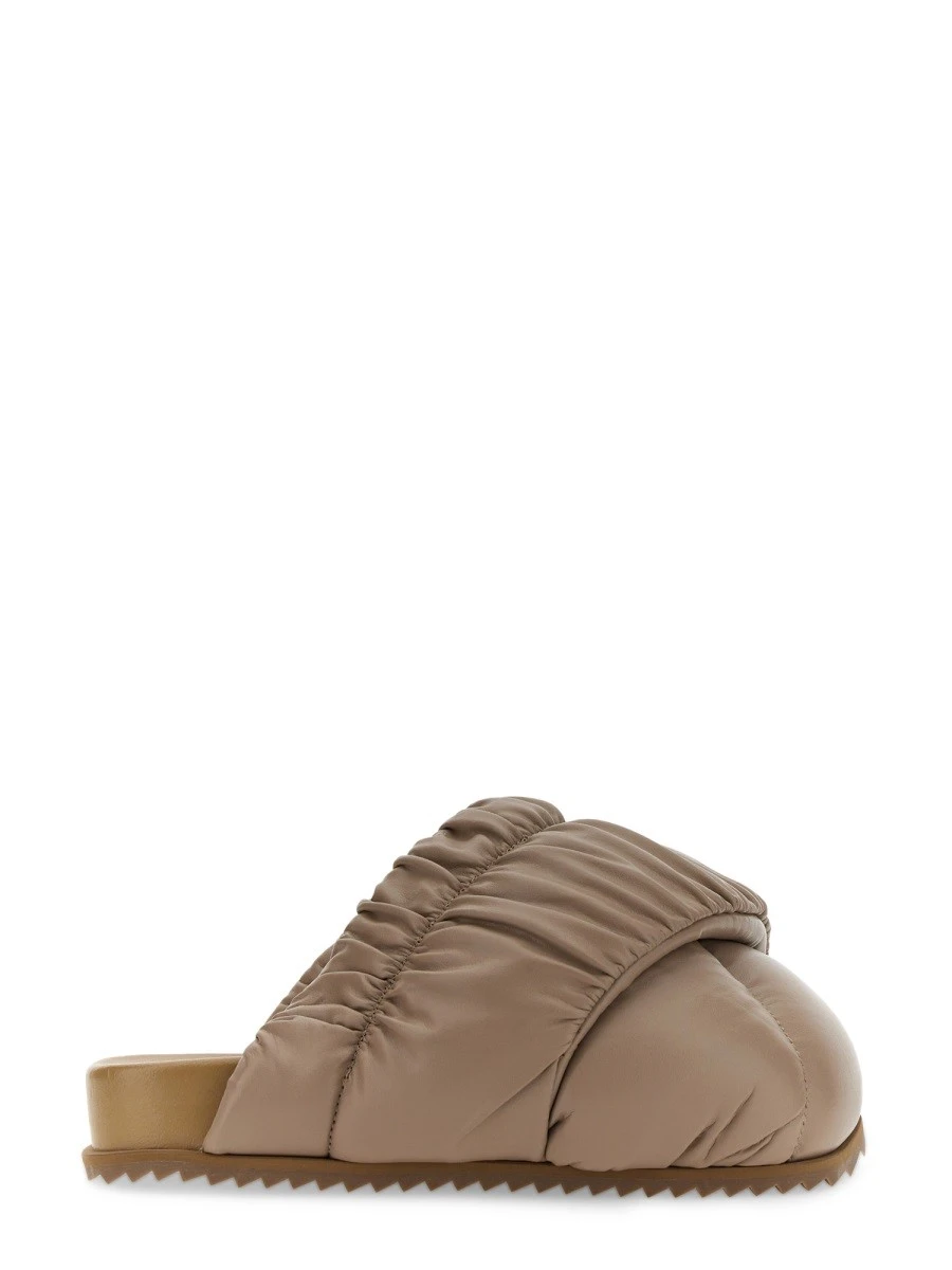 SANDAL TENT.webp