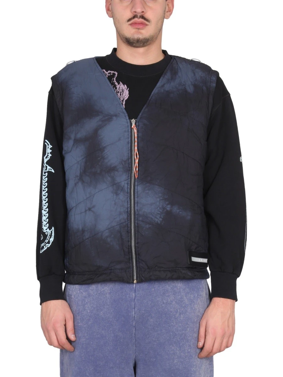 V-NECK VEST.webp