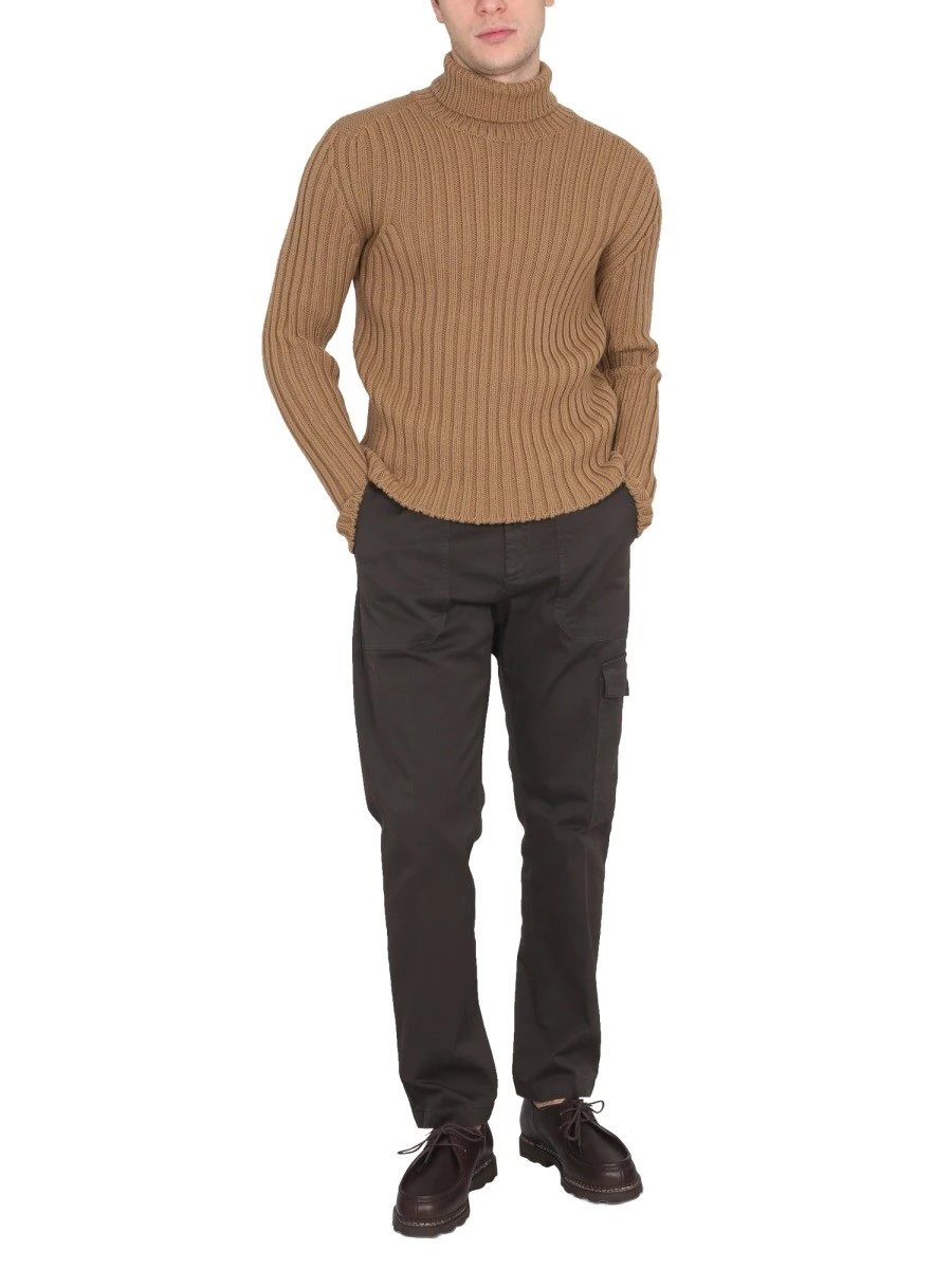 PANTS OUT.webp