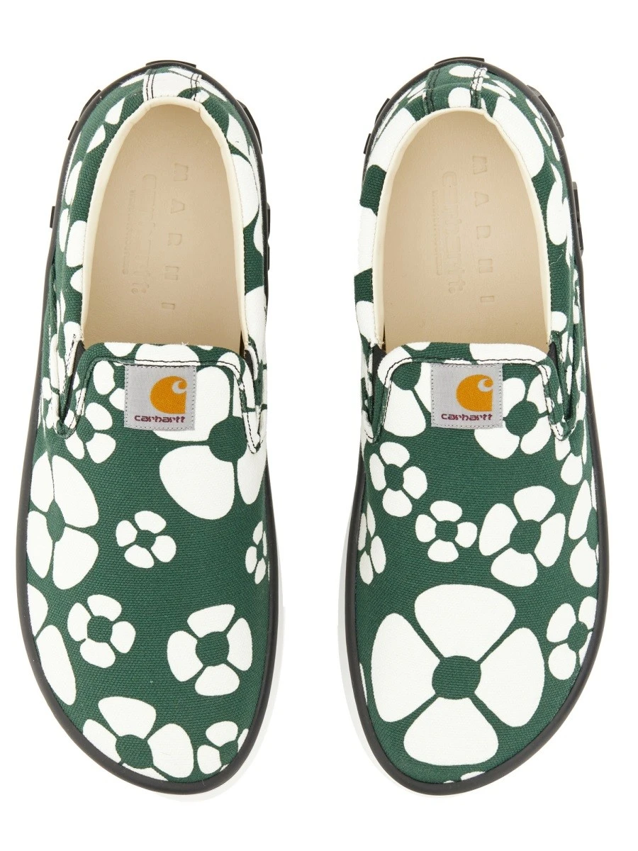 sneaker slip on.webp