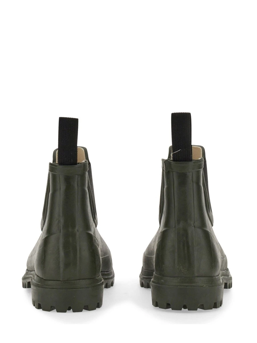 RUBBER BOOT.webp