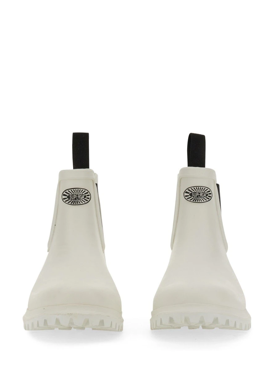 RUBBER BOOT.webp