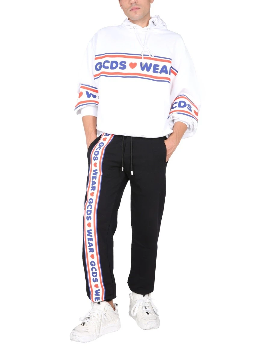 "CUTE TAPE" LOGO SWEATSHIRT.webp