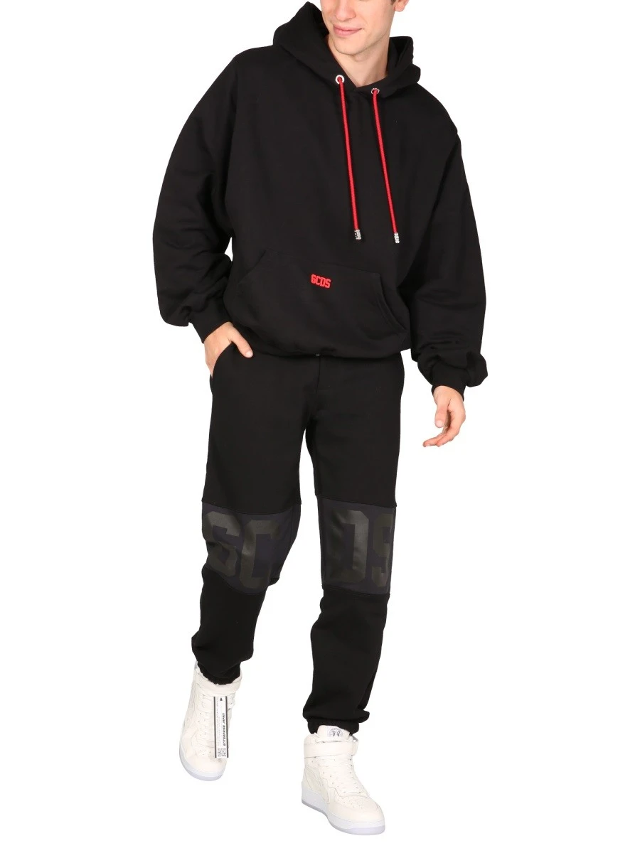 SWEATSHIRT WITH RUBBER LOGO.webp