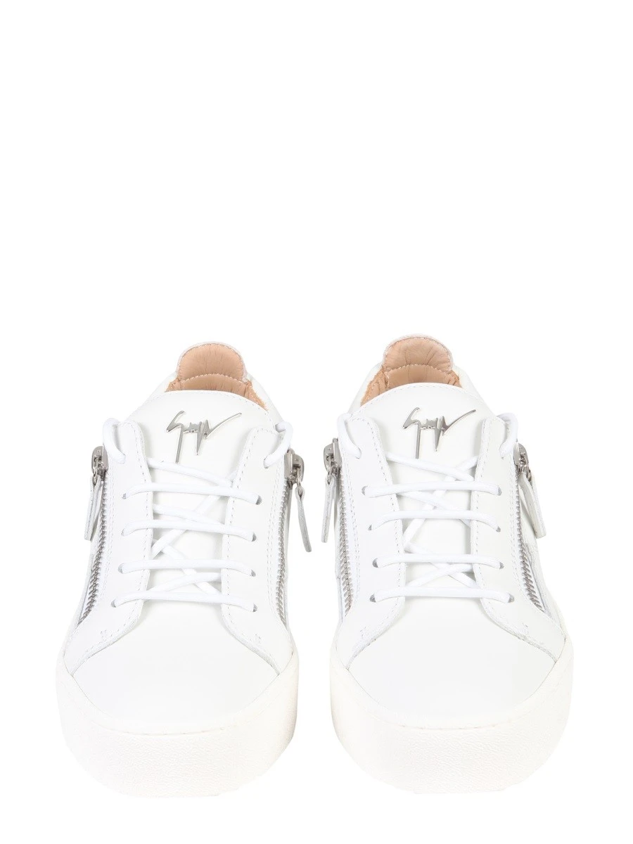 FRANKIE SNEAKERS.webp