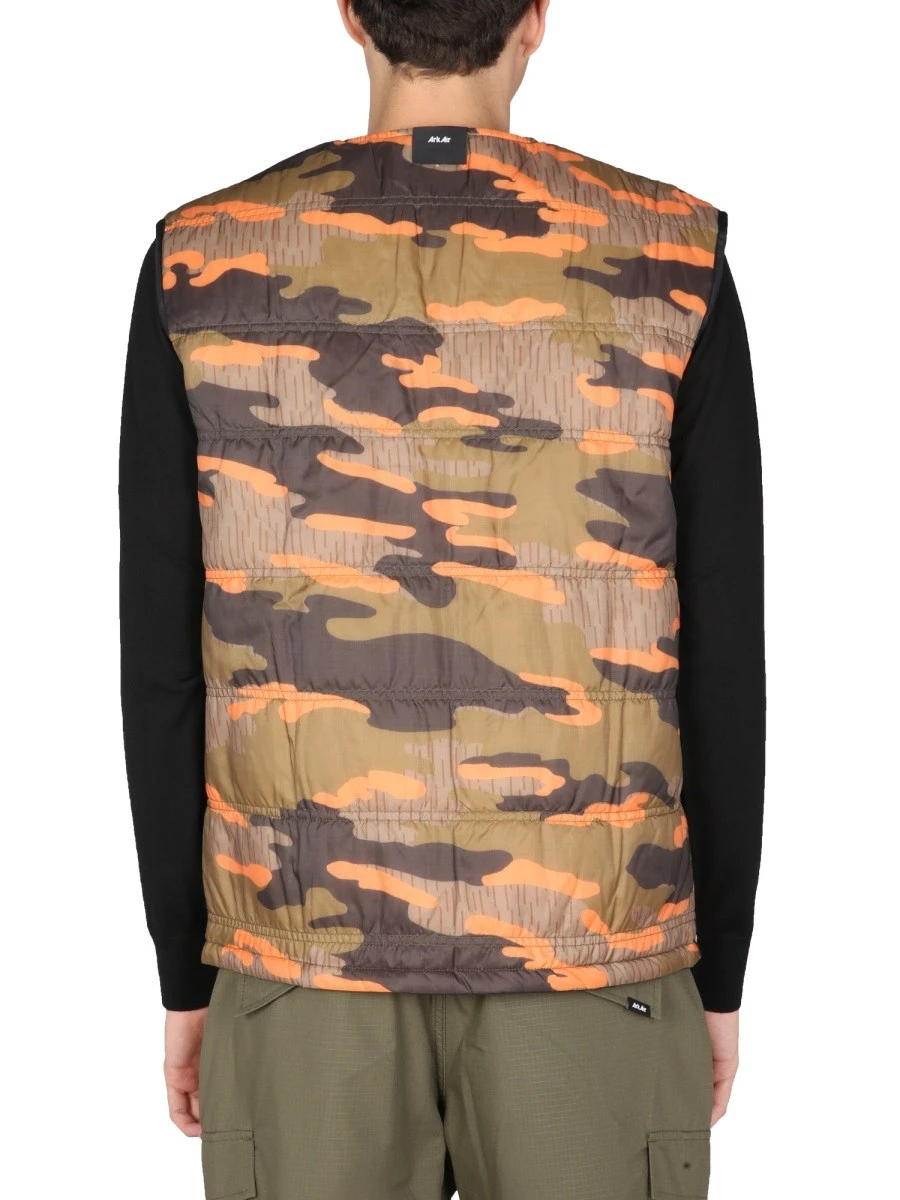REVERSIBLE QUILTED GILET.webp