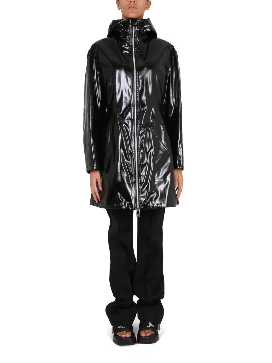 PARKA CON CAPPUCCIO.webp