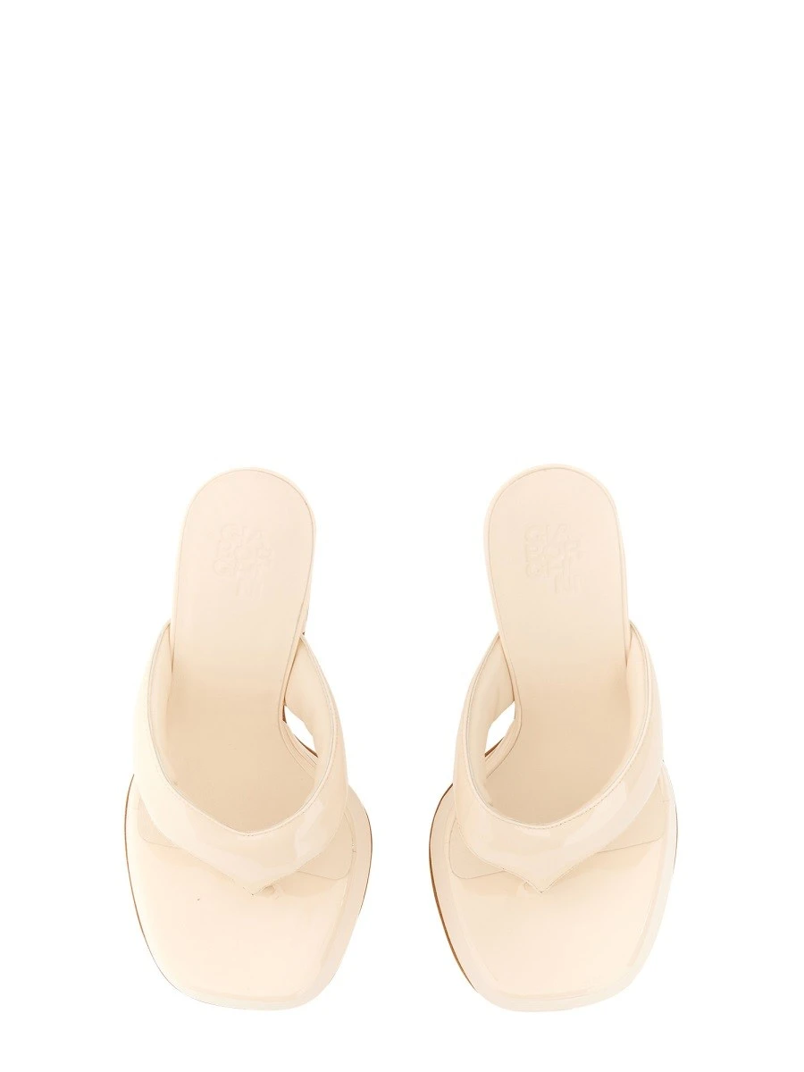 PATENT SANDAL..webp