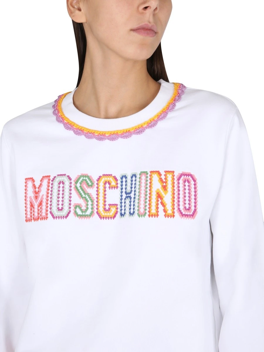 CREWNECK SWEATSHIRT.webp