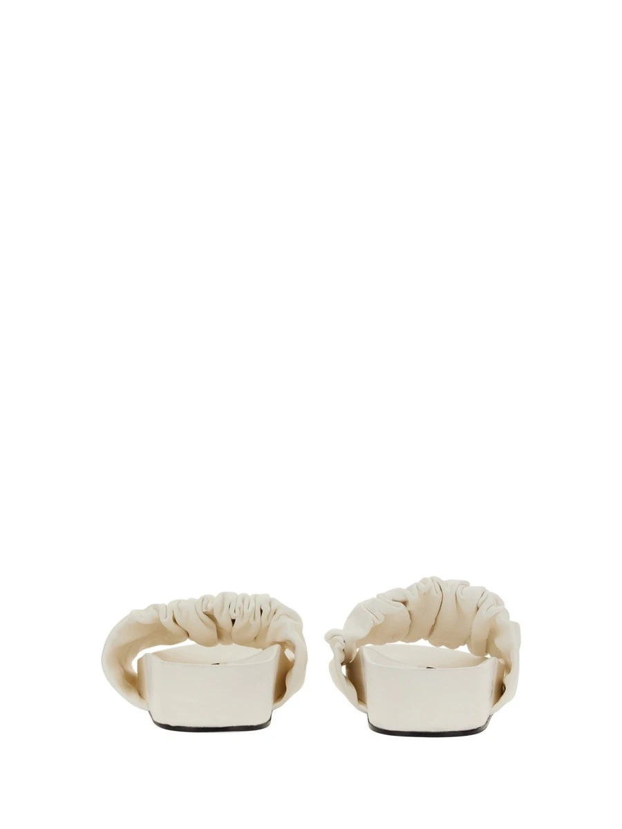 LOW LEATHER SANDALS.webp