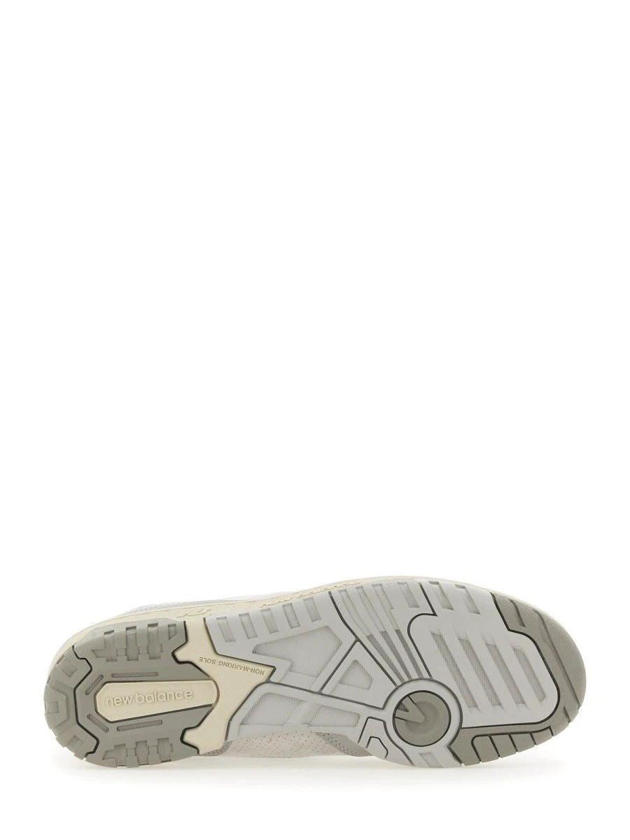 SNEAKER 650.webp