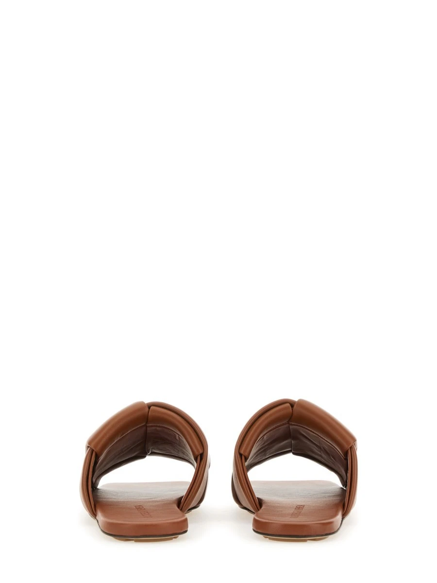SANDAL MULE PATCH.webp