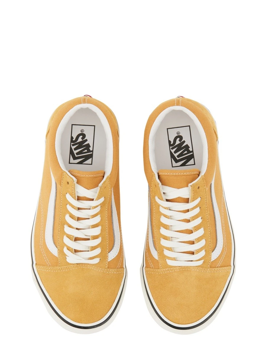 OLD SKOOL SNEAKER.webp