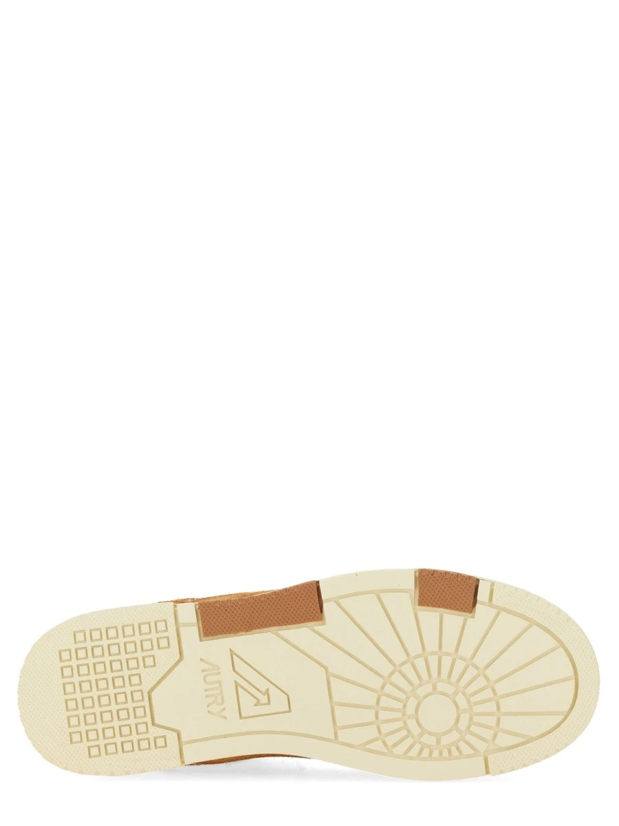 SNEAKER "CLC".webp