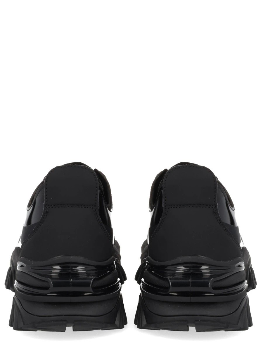"NEW TRAIL" SNEAKER.webp